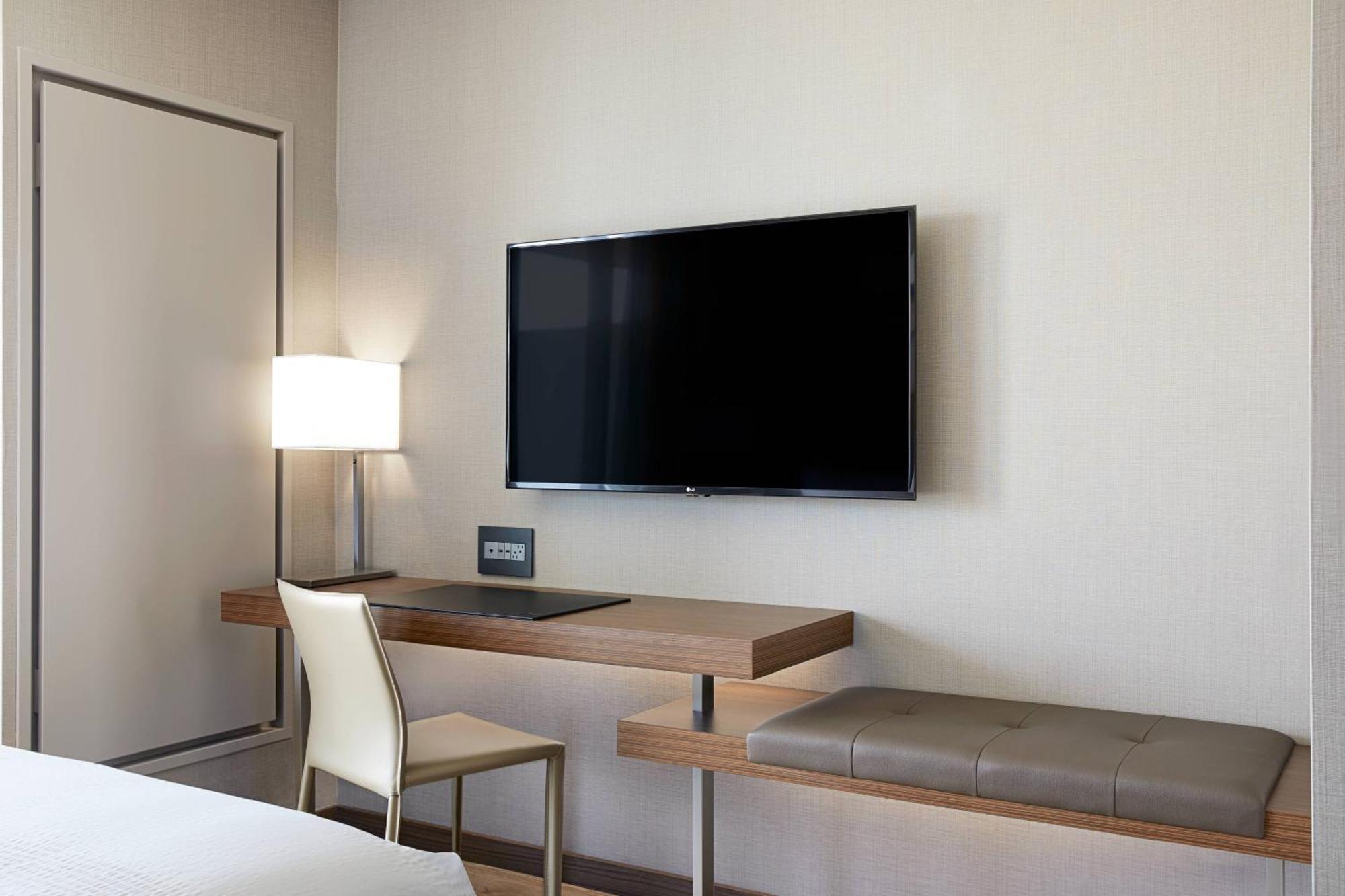 Ac Hotel By Marriott Irvine Esterno foto