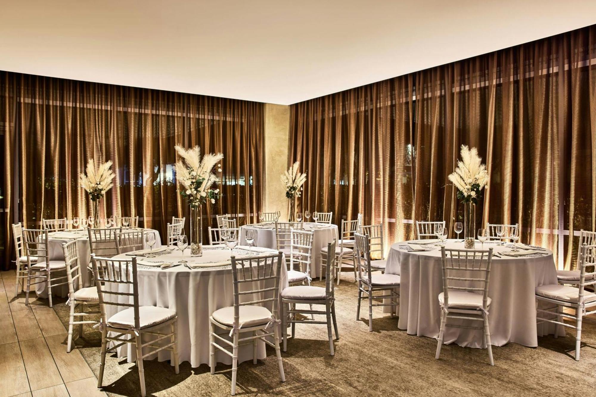 Ac Hotel By Marriott Irvine Esterno foto